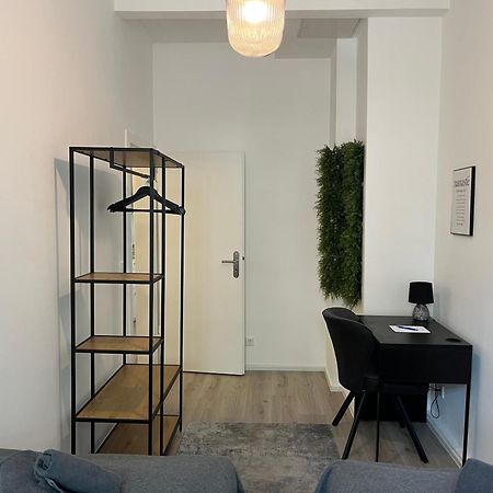 Modernes Apartment Mit Garage & Ps4 Von Stay Your Way Эссен Экстерьер фото