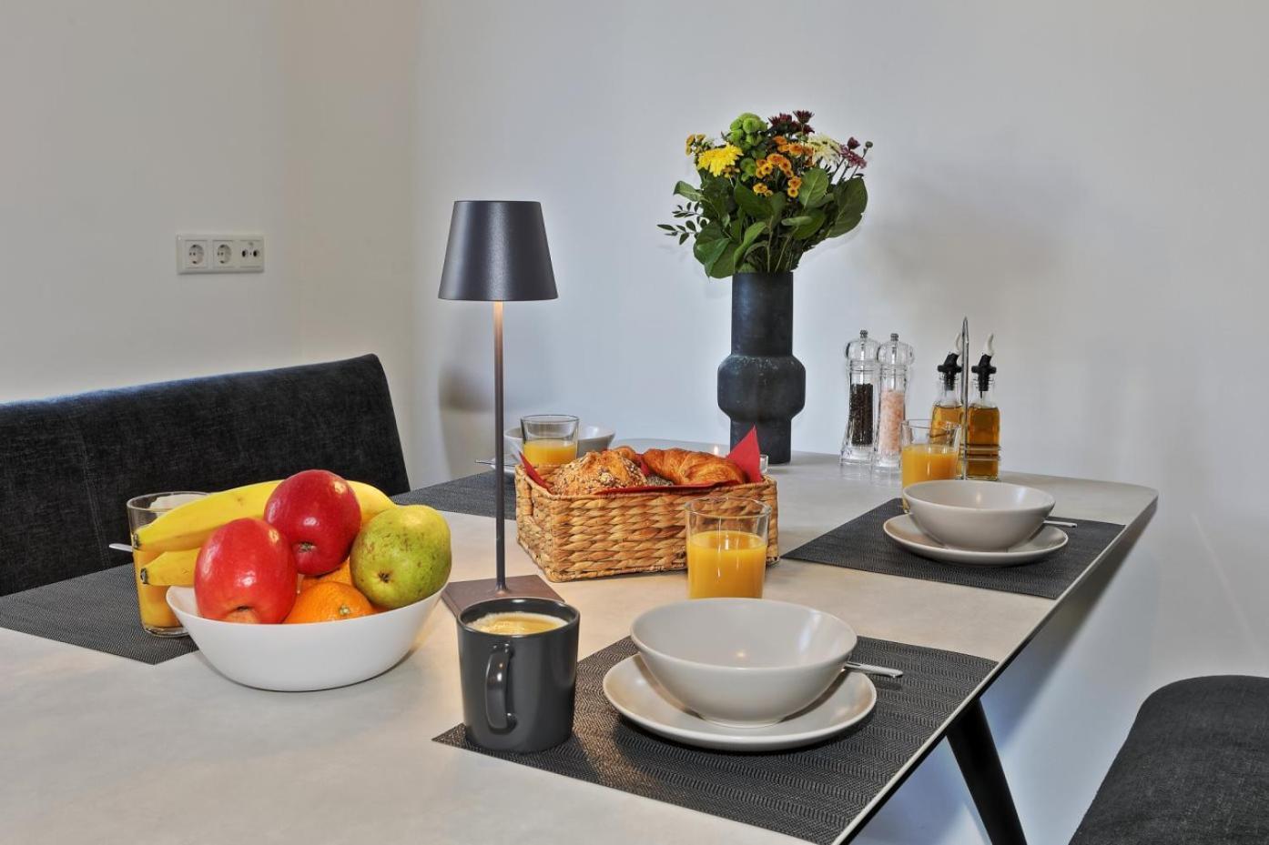 Modernes Apartment Mit Garage & Ps4 Von Stay Your Way Эссен Экстерьер фото