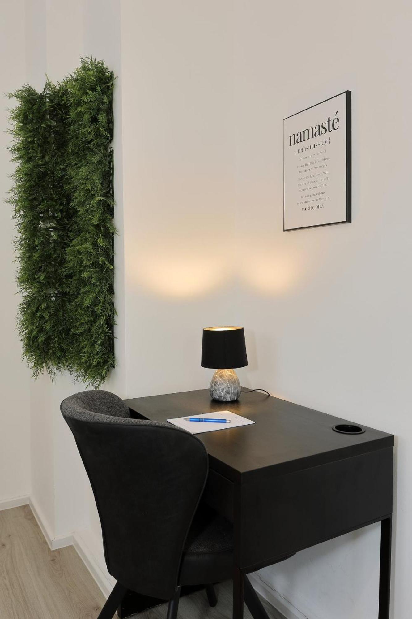 Modernes Apartment Mit Garage & Ps4 Von Stay Your Way Эссен Экстерьер фото